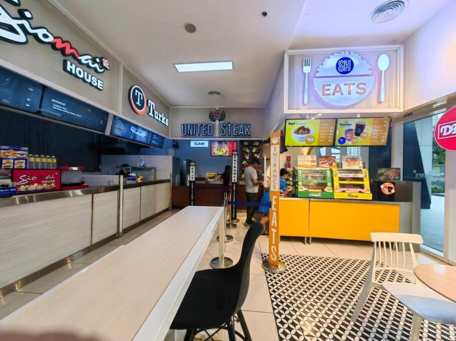 Apartment 1br Unit Condotel W Balcony Fame Residences -fm06 Manila