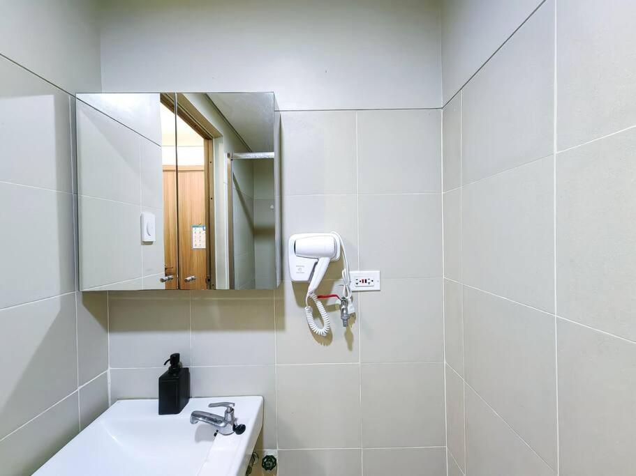 Apartment 1br Unit Condotel W Balcony Fame Residences -fm06