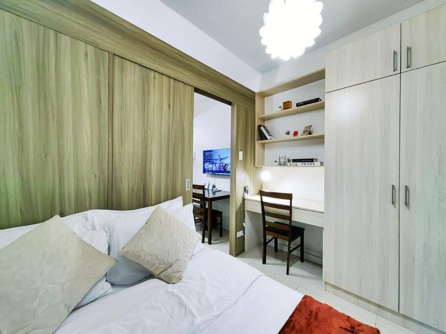 Apartment 1br Unit Condotel W Balcony Fame Residences -fm06 *