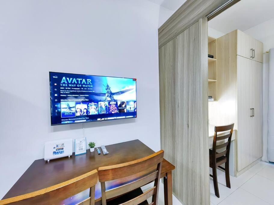 Apartment 1br Unit Condotel W Balcony Fame Residences -fm06 Manila