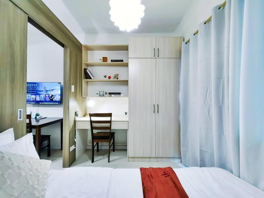 Apartment 1br Unit Condotel W Balcony Fame Residences -fm06 Manila